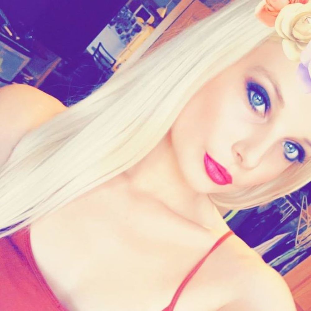 Meet your Posher, Alina